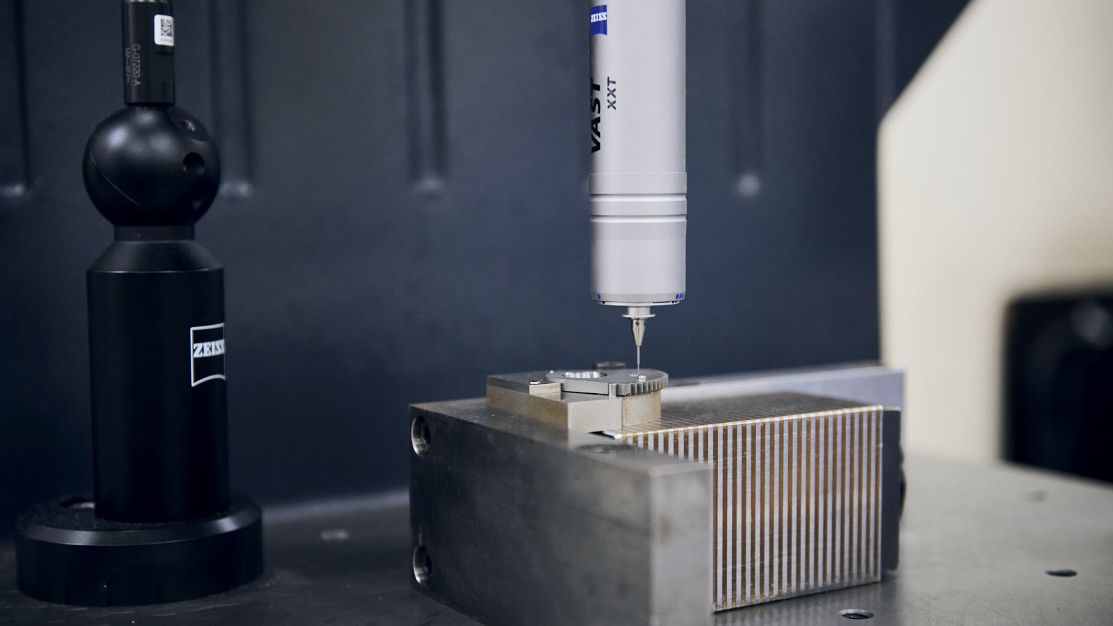 Measurement/Analysis Equipment photo 16