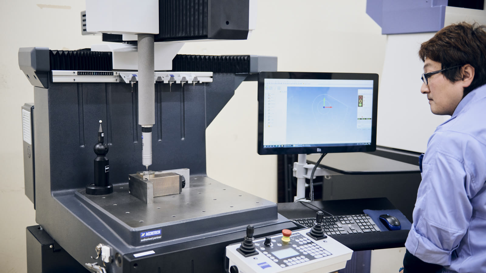 Measurement/Analysis Equipment photo 17
